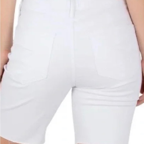 Seven7 Limited Edition Premium Denim Weekend Slim fit Bermuda - Picture 2 of 4